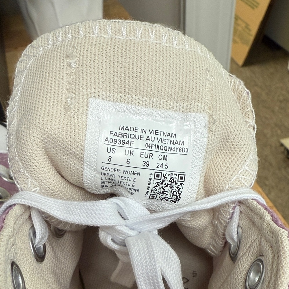 Converse Low Top Sneakers Lavender Canvas - Picture 6 of 6